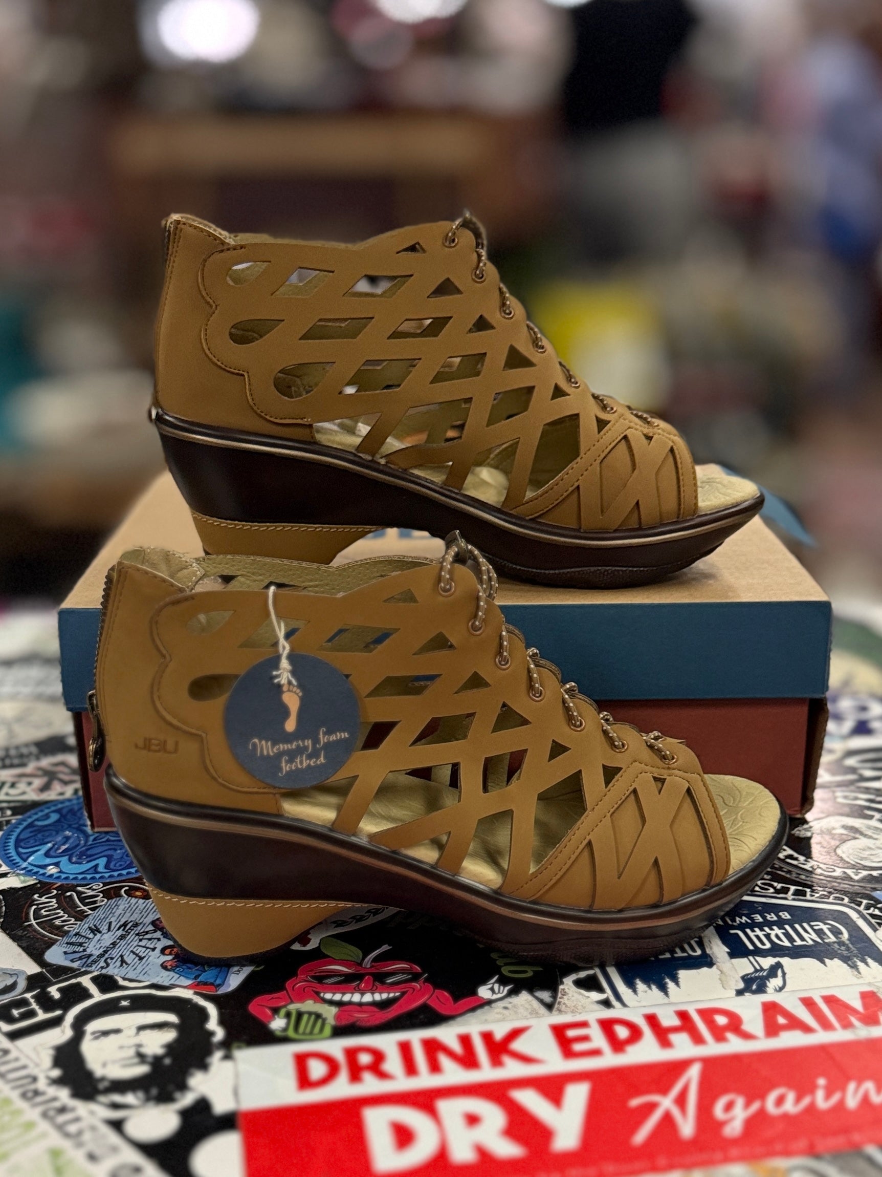 NIB JBU Caged Wedge Sandal (org$68)