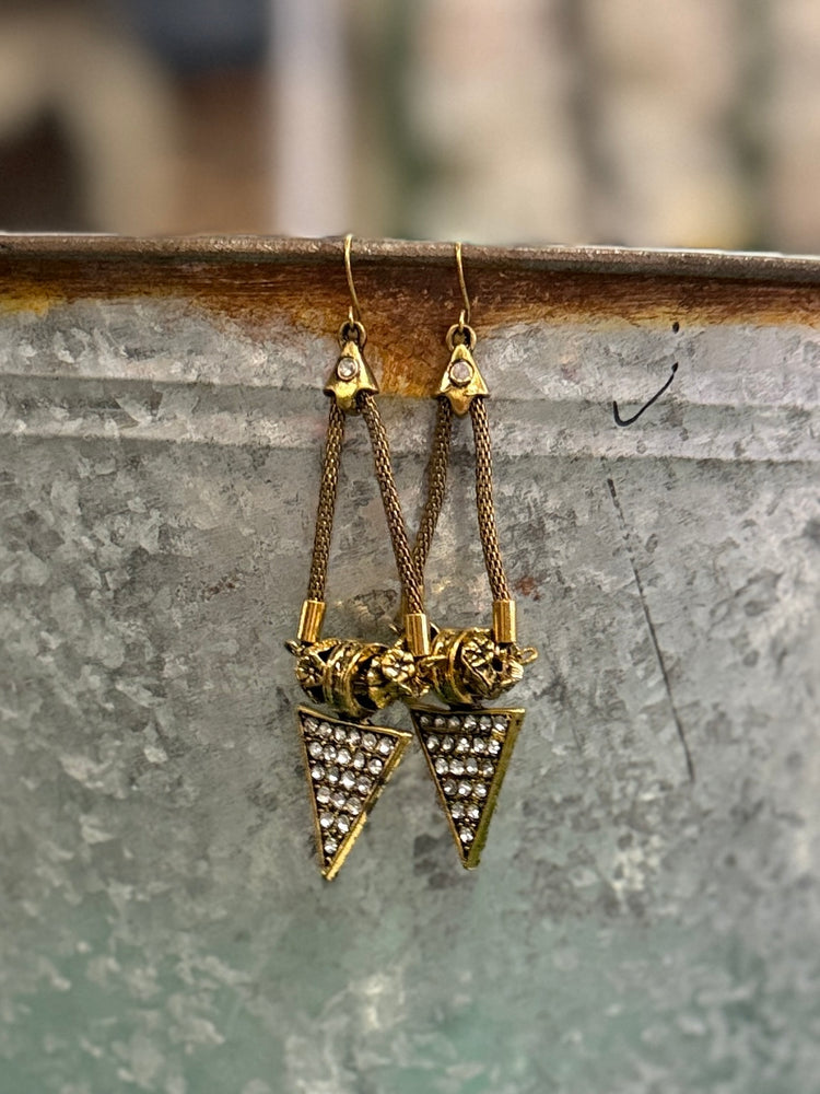 NWOT TRIANGLE CHARM EARRINGS
