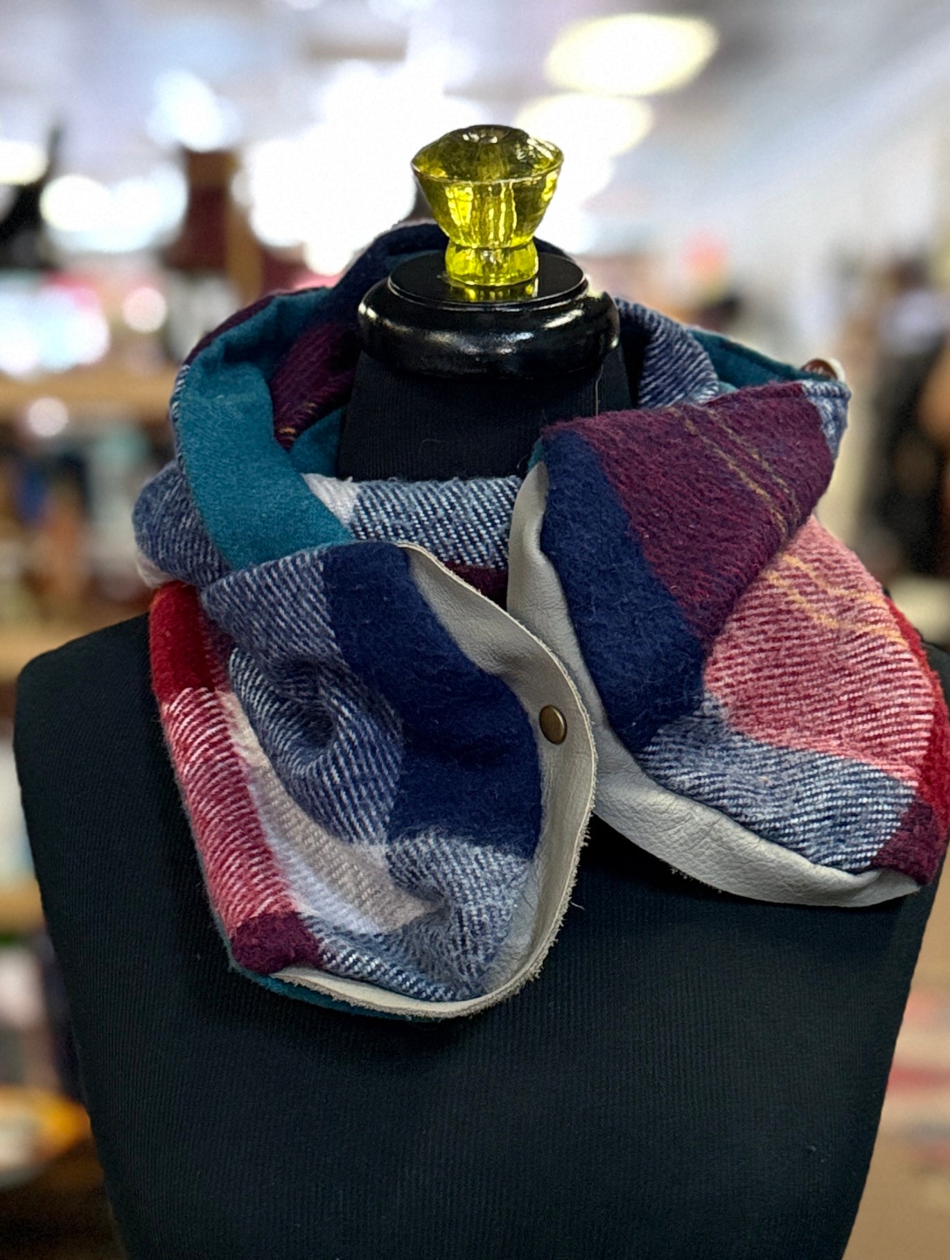 VTG FABRIC SNAP SCARVES