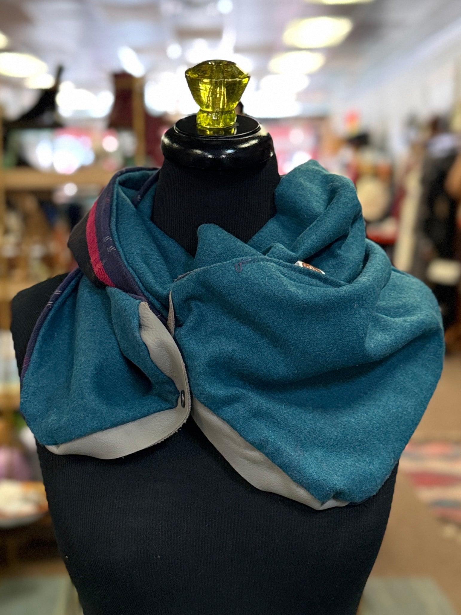 VTG FABRIC SNAP SCARVES