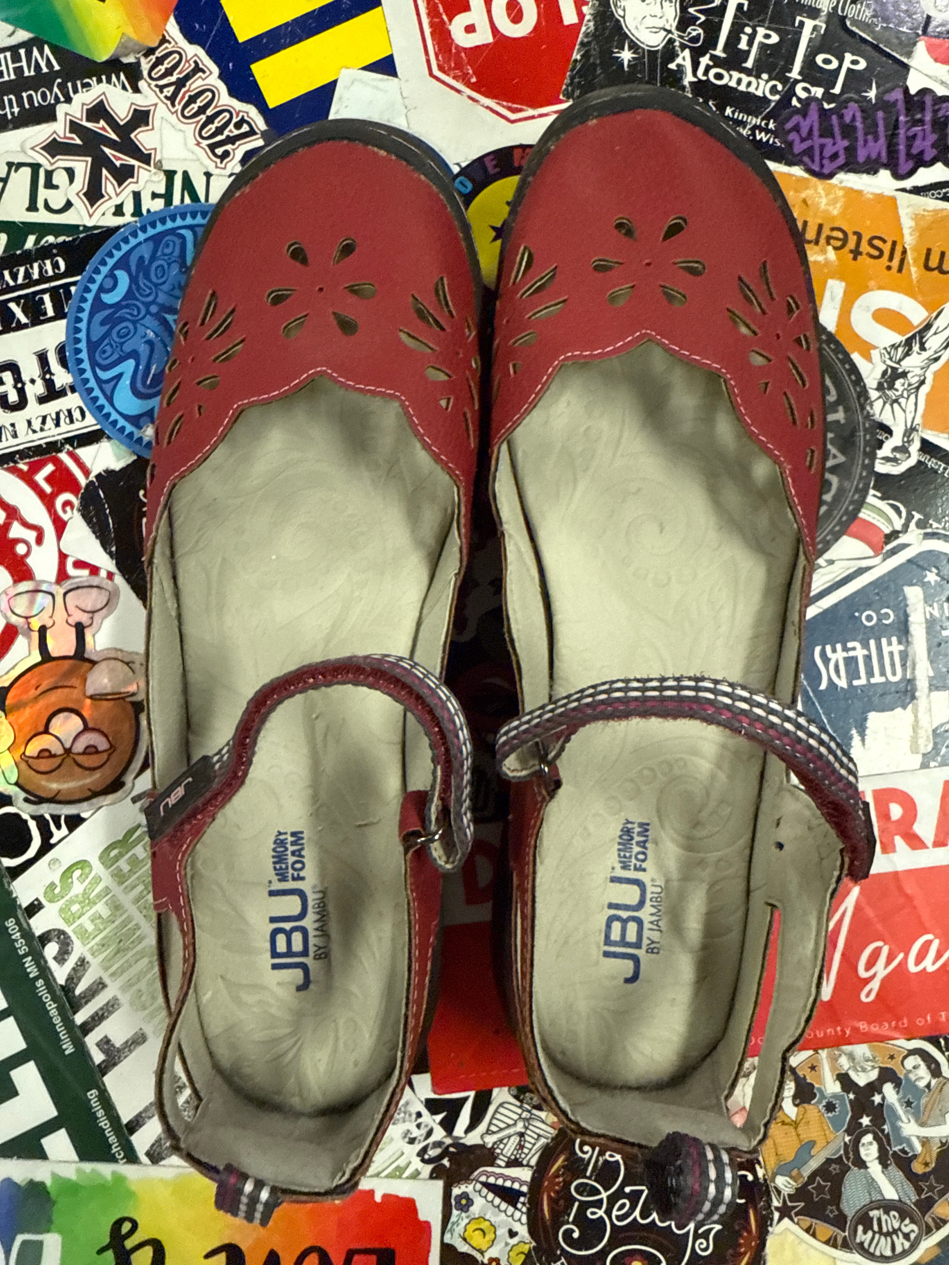 NWOT JBU MARY JANE FLATS (org$100)