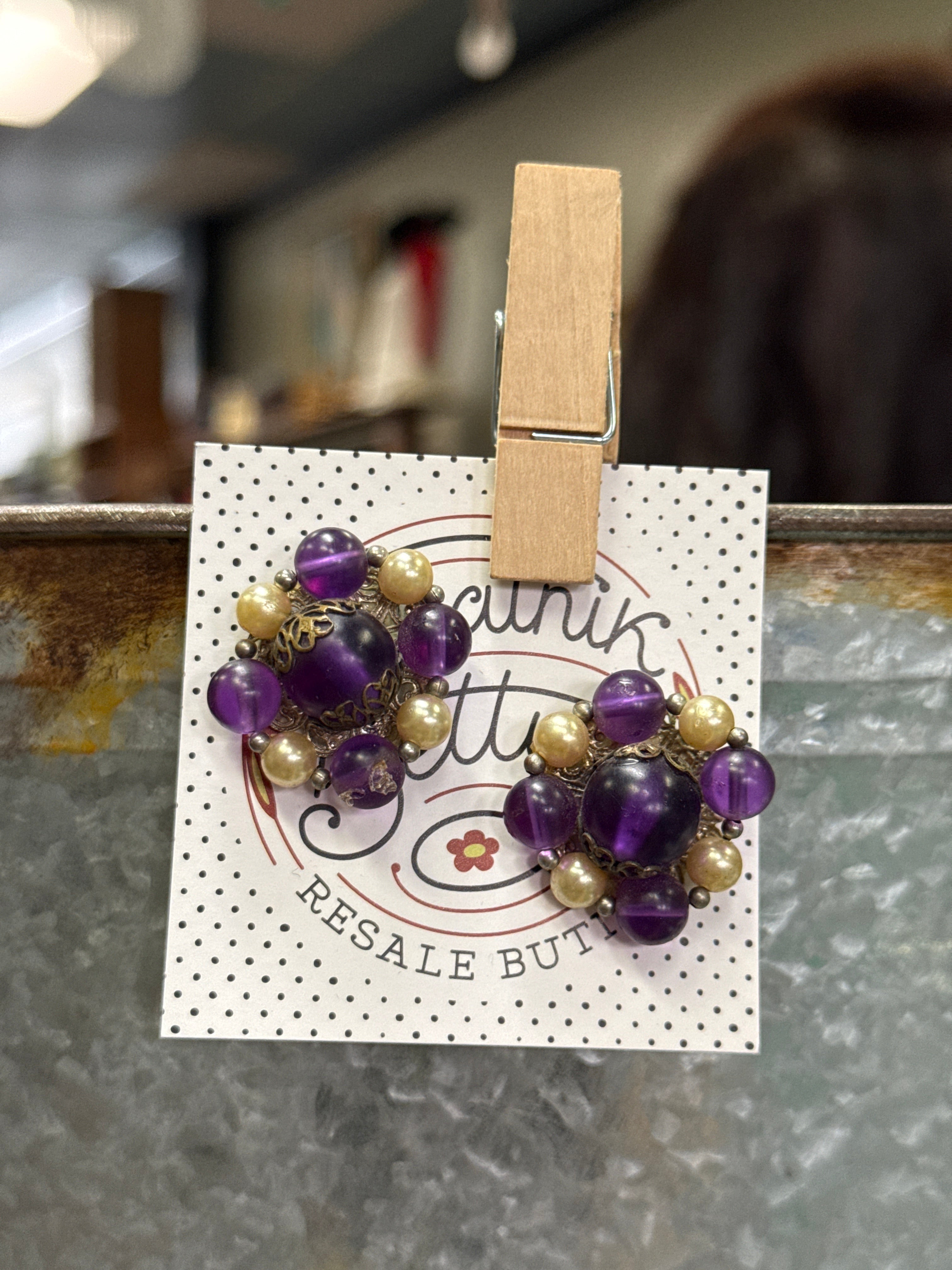 VINTAGE EARRINGS