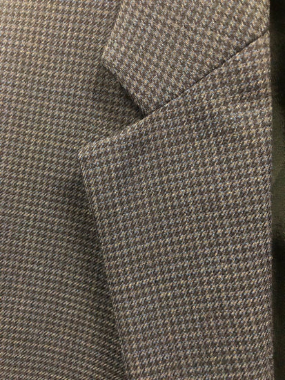 257104